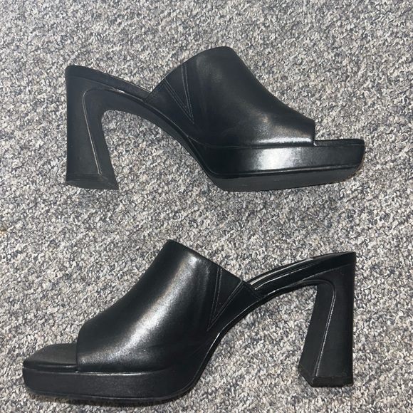 Steve Madden Dedicate Women’s Leather Heels - Picture 5 of 8